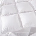 Soft & Luxury Duck/Goose Feather Down Filling Quilt From China